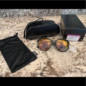 Oakley low key prizm polarized rose gold